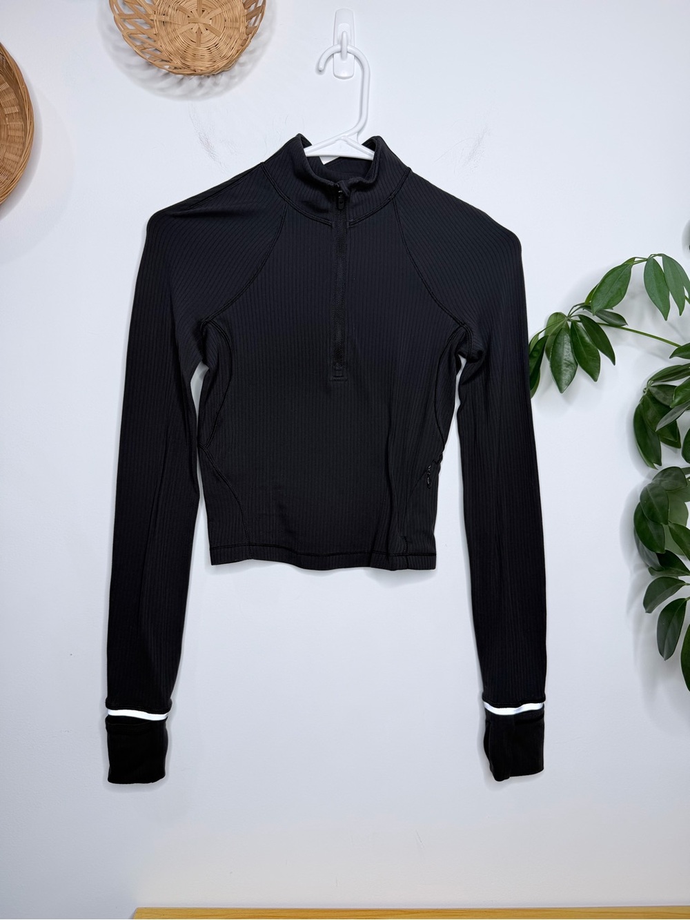 Lululemon It's Rulu Run Ribbed Cropped Half-Zip Size 2
